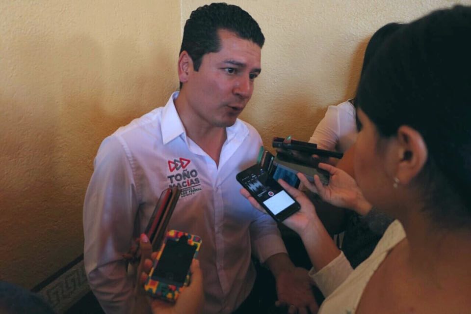 ARRANCA CAMPAÑA TOÑO MACIAS PARA DIPUTADO FEDERAL POR EL II DISTRITO, DONARÍA EL 50% DE SU SUELDO COMO PROPUESTA INICIAL. ARRANCA CAMPAÑA TOÑO MACIAS PARA DIPUTADO FEDERAL POR EL II DISTRITO, DONARÍA EL 50% DE SU SUELDO COMO PROPUESTA INICIAL.