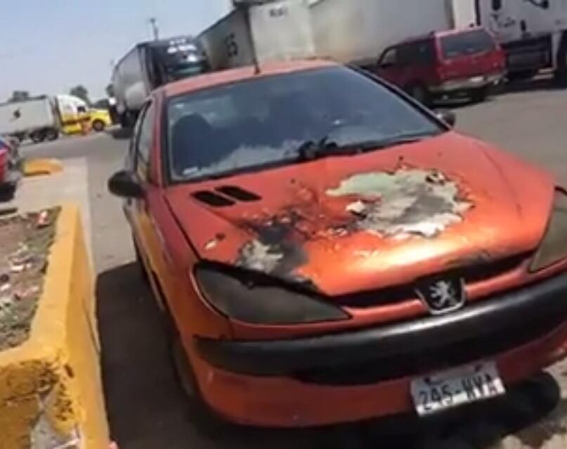 Se incendia automóvil en Av.Central Se incendia automóvil en Av.Central