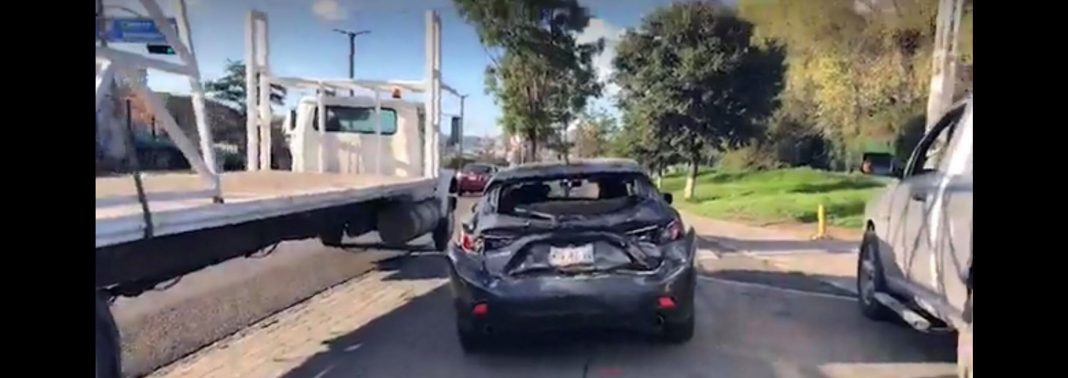 Fuerte accidente por alcance en av central Fuerte accidente por alcance en av central