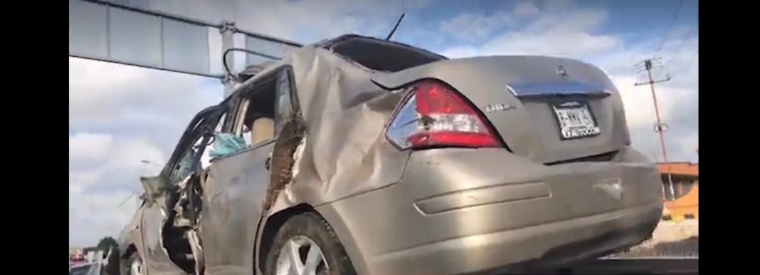 Automóvil atropella a dos Caballos y los mata, conductor lesionado en carretera a Tequis Automóvil atropella a dos Caballos y los mata, conductor lesionado en carretera a Tequis