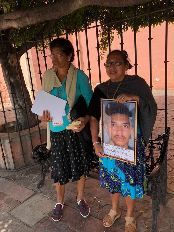 En Vivo En la XIV CARAVANA DE MADRES CENTROAMERICANAS, desde Tequisquiapan. En Vivo En la XIV CARAVANA DE MADRES CENTROAMERICANAS, desde Tequisquiapan.