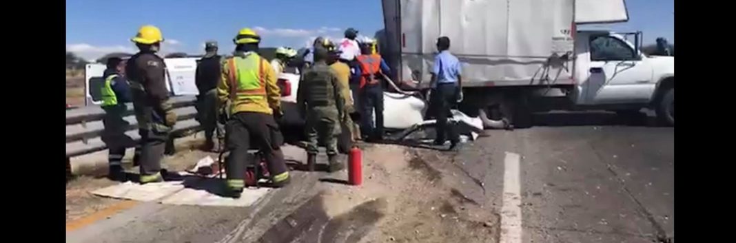 PIERDE LA VIDA TRAS SER PRENSADO AL IMPACTARSE EN LA PARTE TRASERA DE CAMIONETA DE 3 1/2 TON EN LA 57 PIERDE LA VIDA TRAS SER PRENSADO AL IMPACTARSE EN LA PARTE TRASERA DE CAMIONETA DE 3 1/2 TON EN LA 57