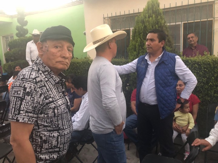 Con el alcalde Amarildo Barcenas, caminando como “Alcalde en tu Calle” Con el alcalde Amarildo Barcenas, caminando como “Alcalde en tu Calle”