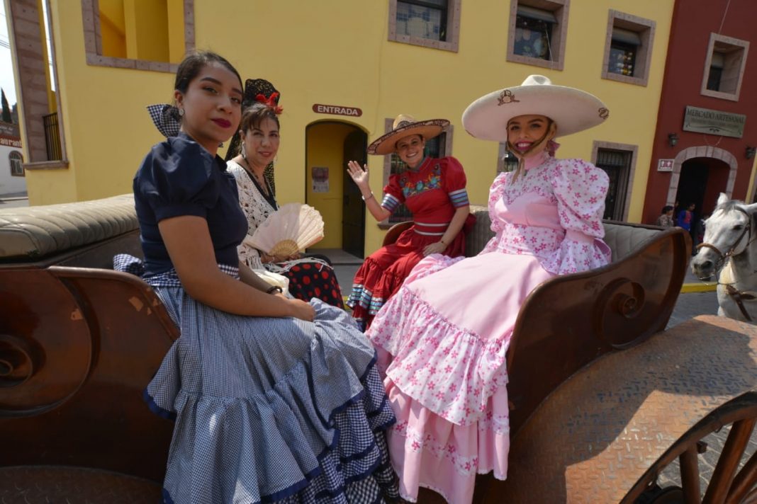 LLENA DE TRADICIÓN, COLORIDO Y JUBILO, INICIA LA “FERIA DEL TORO BRAVO 2019” LLENA DE TRADICIÓN, COLORIDO Y JUBILO, INICIA LA “FERIA DEL TORO BRAVO 2019”
