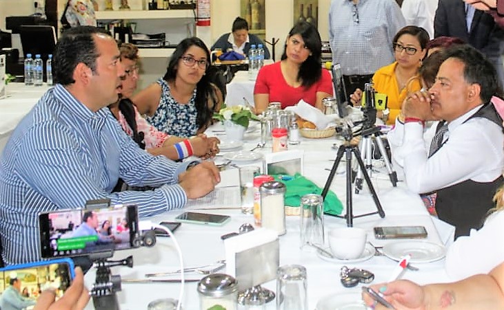 PROGRAMA DE PANCHO DOMINGUEZ 10 X 100 PARA LA SEGURIDAD DE QUERETARO; DIP. ROBERTO CABRERA PROGRAMA DE PANCHO DOMINGUEZ 10 X 100 PARA LA SEGURIDAD DE QUERETARO; DIP. ROBERTO CABRERA