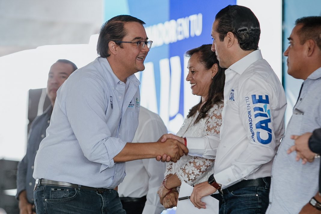 ANUNCIAN MEMO VEGA Y PANCHO DOMÍNGUEZ MÁS DE $200 MILLONES PARA OBRAS EN SAN JUAN DEL RÍO ANUNCIAN MEMO VEGA Y PANCHO DOMÍNGUEZ MÁS DE $200 MILLONES PARA OBRAS EN SAN JUAN DEL RÍO