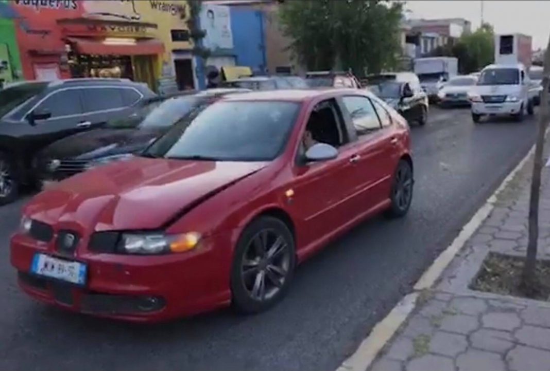 Se impacta por no guardar la distancia Se impacta por no guardar la distancia