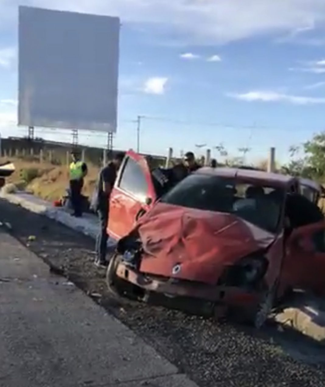 #Volcadura #enla57 déja dos #heridos a la altura del km 157 #Volcadura #enla57 déja dos #heridos a la altura del km 157