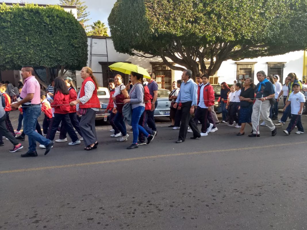 Así la manifestación anti aborto en San Juan del Río Así la manifestación anti aborto en San Juan del Río