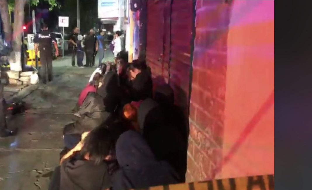 Es atropellado al lanzarse de un trailer con indocumentados Es atropellado al lanzarse de un trailer con indocumentados