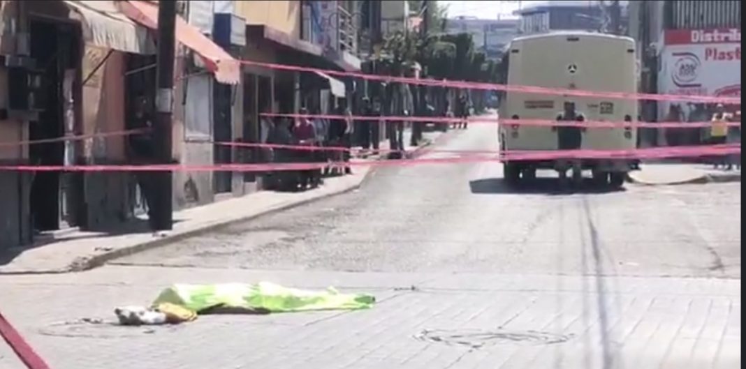 Pierde la vida tras ser atropellado en la calle 5 de mayo Pierde la vida tras ser atropellado en la calle 5 de mayo