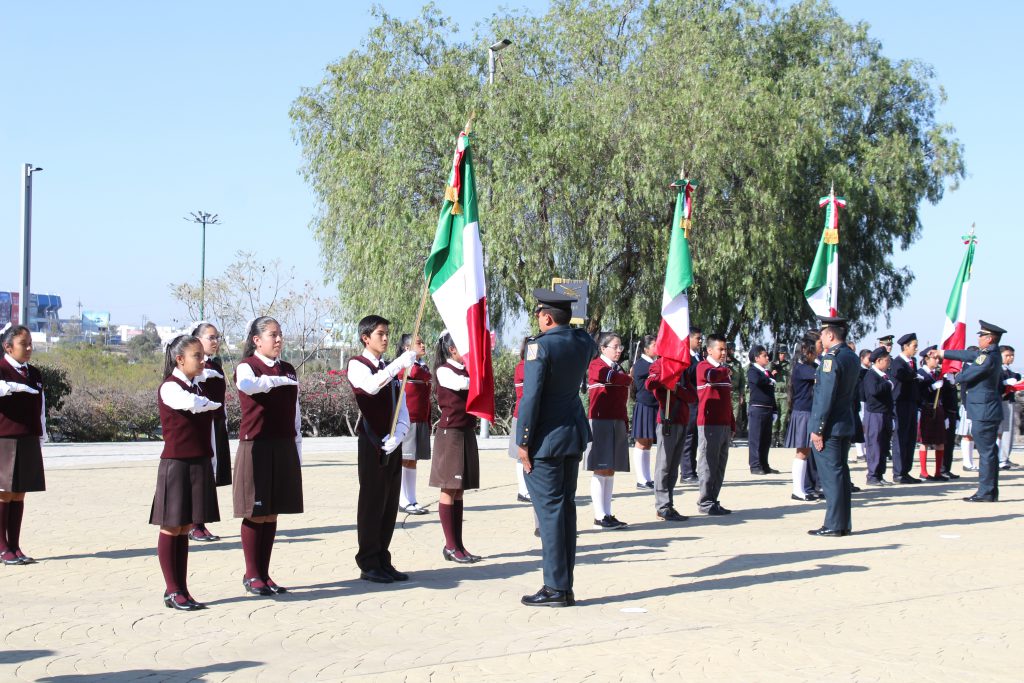 La Bandera Mexicana símbolo de Unidad Nacional - El Informante Qro