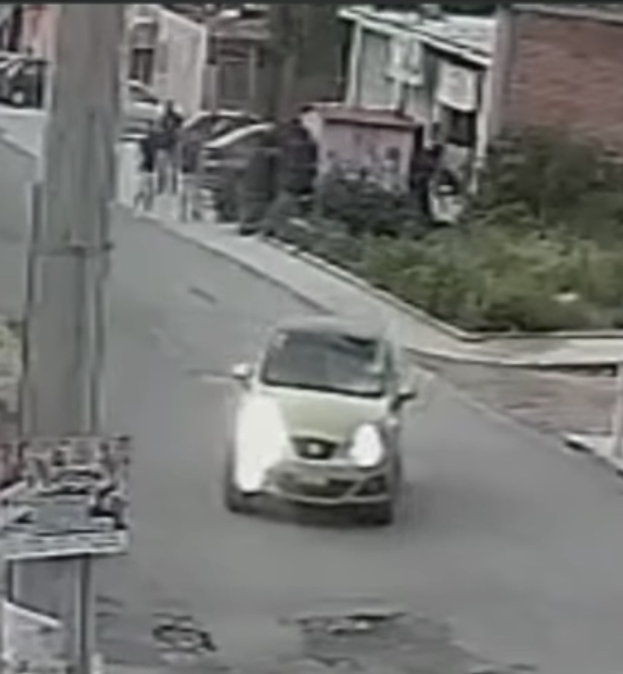 Momento en el que atropellan a persona en Rancho de Enmedio Momento en el que atropellan a persona en Rancho de Enmedio