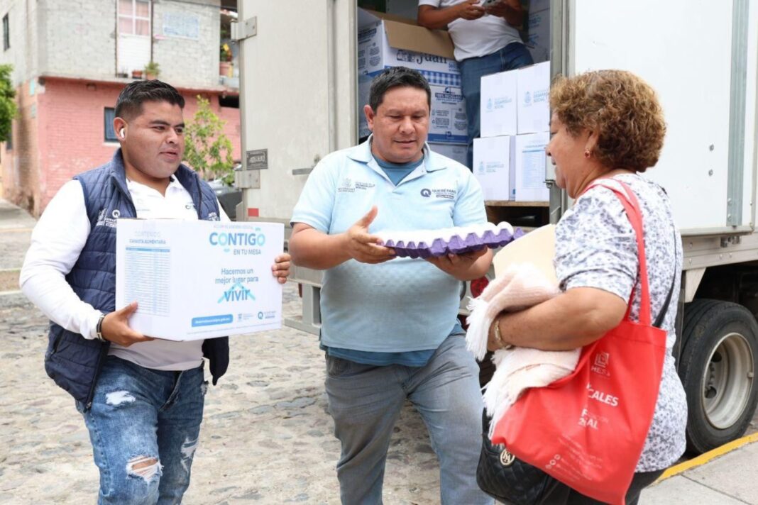 Entregan canastas alimentarias en Querétaro Entregan canastas alimentarias en Querétaro