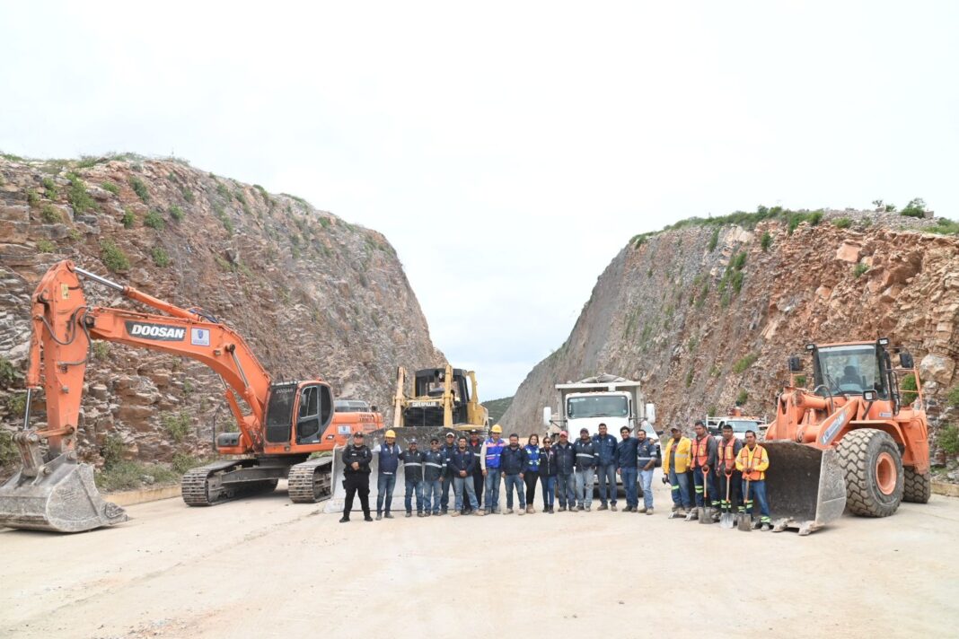 Habilitada Carretera Estatal 100 tras esfuerzos de la CEI Habilitada Carretera Estatal 100 tras esfuerzos de la CEI