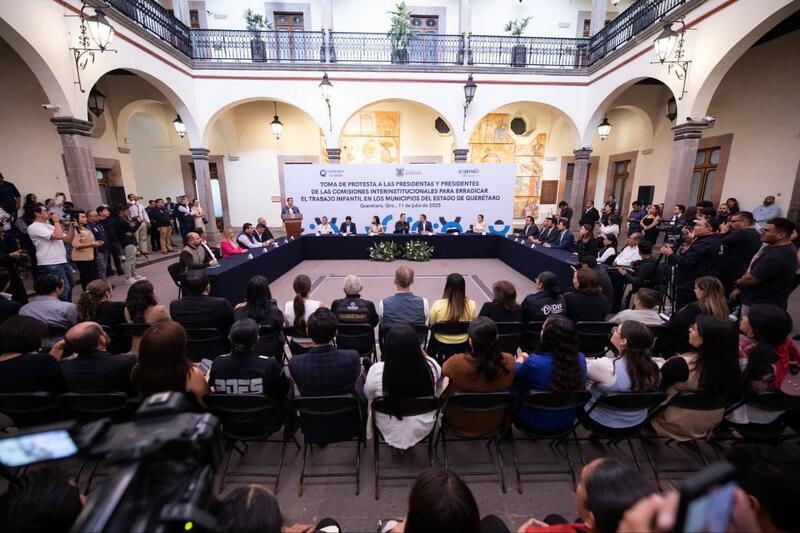 Asiste Roberto Cabrera a toma de protesta de integrantes de las Comisiones para Erradicar el Trabajo Infantil Borrador automático