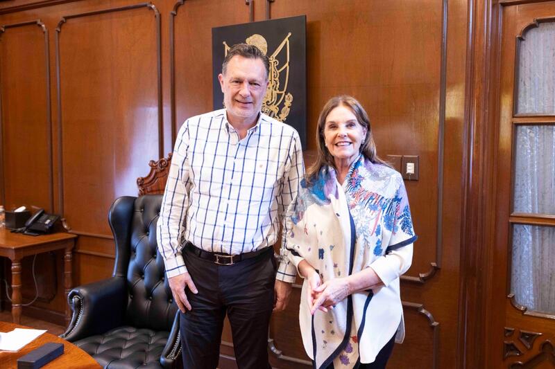 Se reúne Gobernador conMaría Elena Servitje, presidenta de Sietecolores Borrador automático