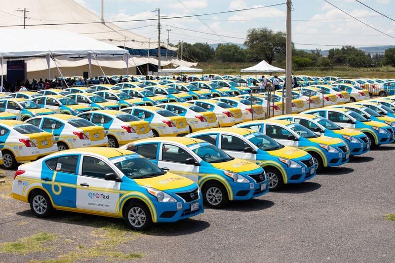 Realizan segunda entrega de QroTaxi en Centro Expositor de San Juan del Río Borrador automático