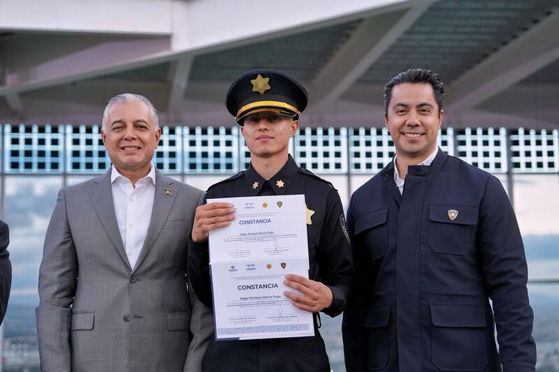 Felifer Macías toma protesta a nuevos elementos de la Guardia Cívica y Municipal Felifer Macías toma protesta a nuevos elementos de la Guardia Cívica y Municipal