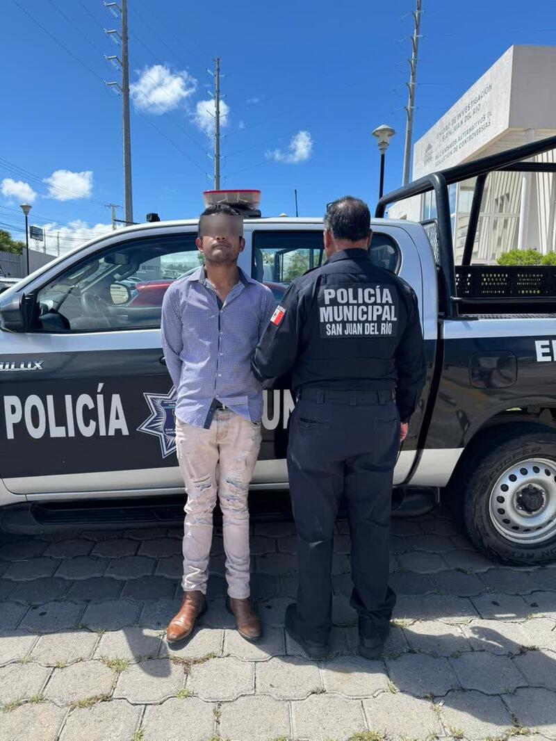 Policías de la SSPM-SJR detienen a una persona por violencia de género