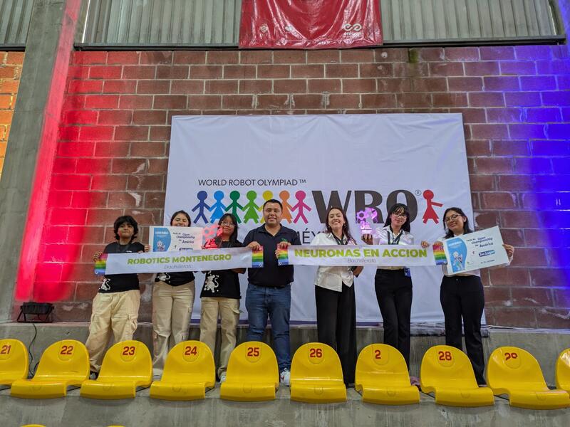 Estudiantes de CECyTEQ avanzan a la fase internacional del World Robot Olympiad 2025 Borrador automático