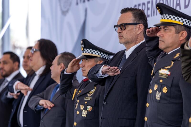 Asiste Gobernador a toma de protesta del nuevo Comandante de la Guardia Nacional en Querétaro Borrador automático