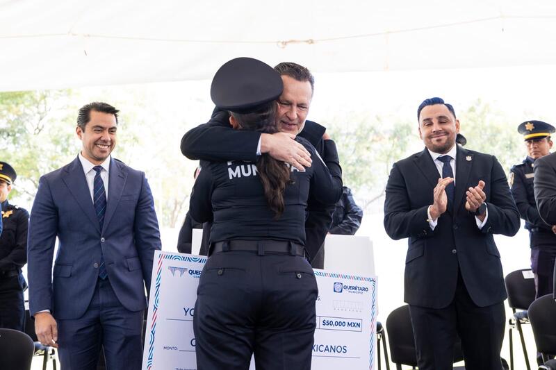 Profesionistas, parte esencial de la fortaleza deQuerétaro: MKG Borrador automático