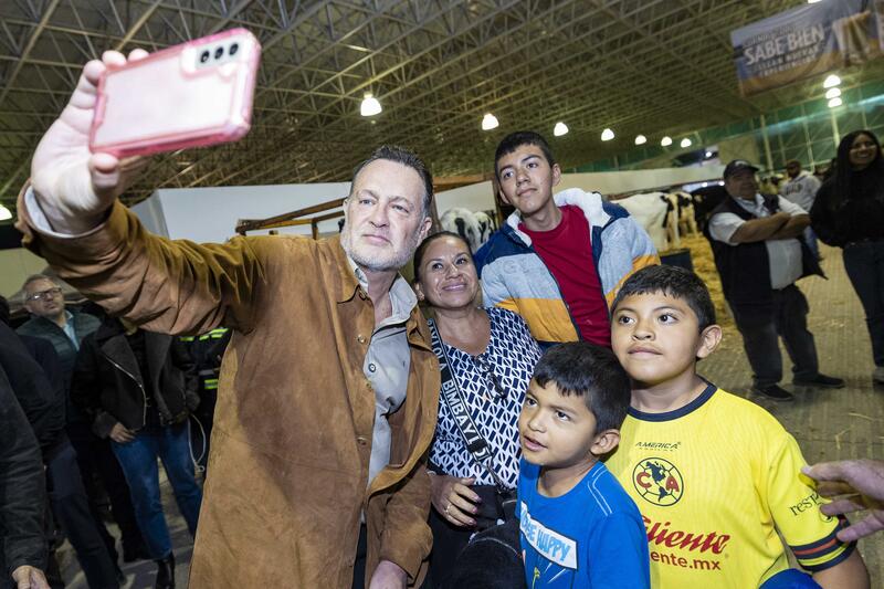 Inaugura Mauricio Kuri la Feria Internacional Ganadera de Querétaro 2025 Borrador automático