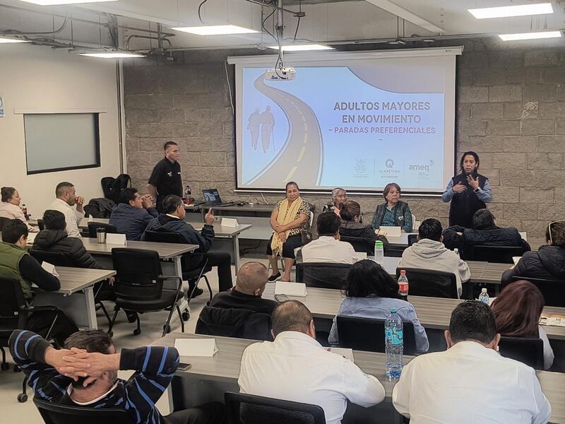 Capacita AMEQ a operadores para mejorar atención al adulto mayor Borrador automático