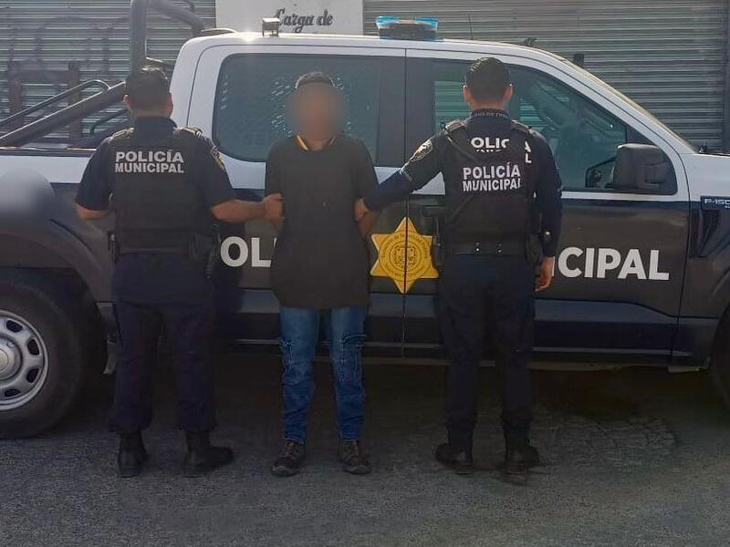 Elementos de la Secretaría de Seguridad Pública de Querétaro detienen a sujeto que podría estar relacionado con un homicidio en Santa Mónica Borrador automático