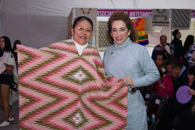Diputada Adriana Meza refrenda su compromiso con la cultura y el impulso al arte textil durante el 6º Festival del Sarape 2025 Borrador automático