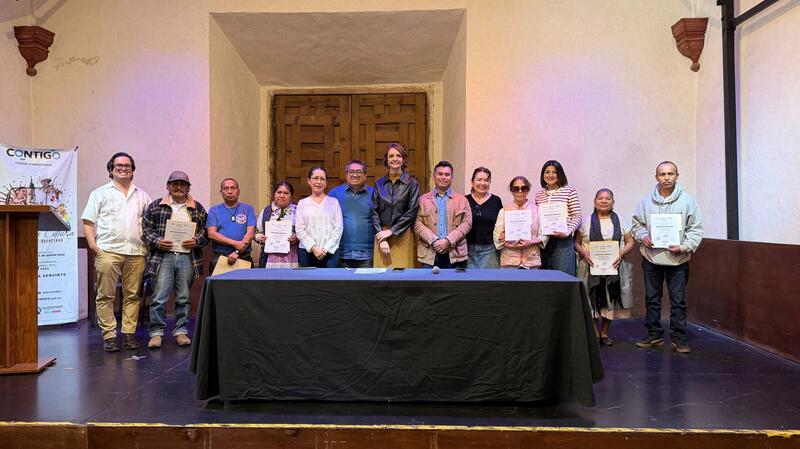 Entrega titular de la SECULT recursos del PACMyC 2025