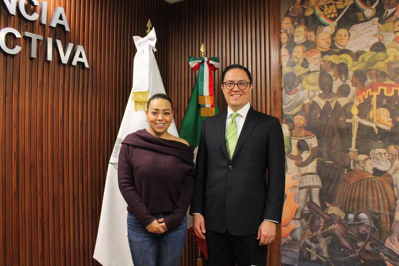 Diputada Presidenta Ginna Guzmán se reúne con el Notario 47 para fortalecer la cultura de la legalidad en Querétaro Borrador automático