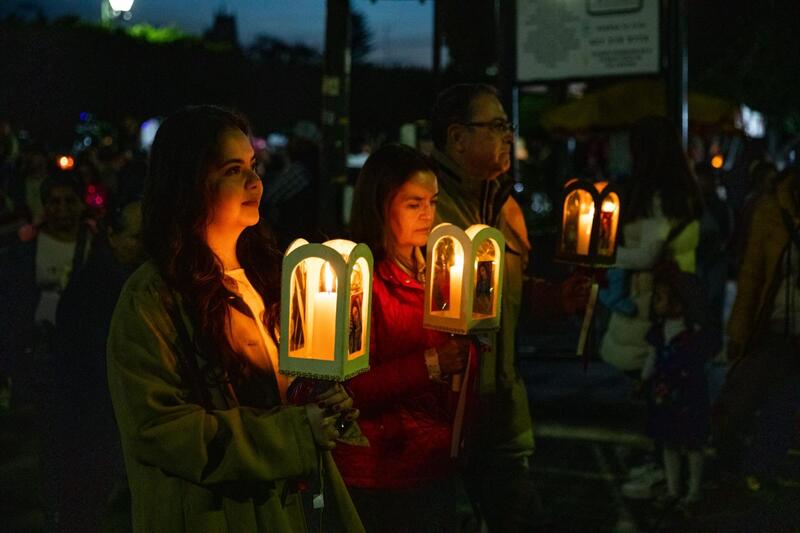 San Juan del Río se iluminó con la tradicional “77ª Procesión de los Farolitos 2025” Borrador automático