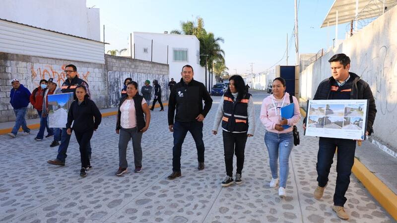 Roberto Cabrera entrega construcción y rehabilitación de calles con una inversión de más de 15.5 mdp Borrador automático