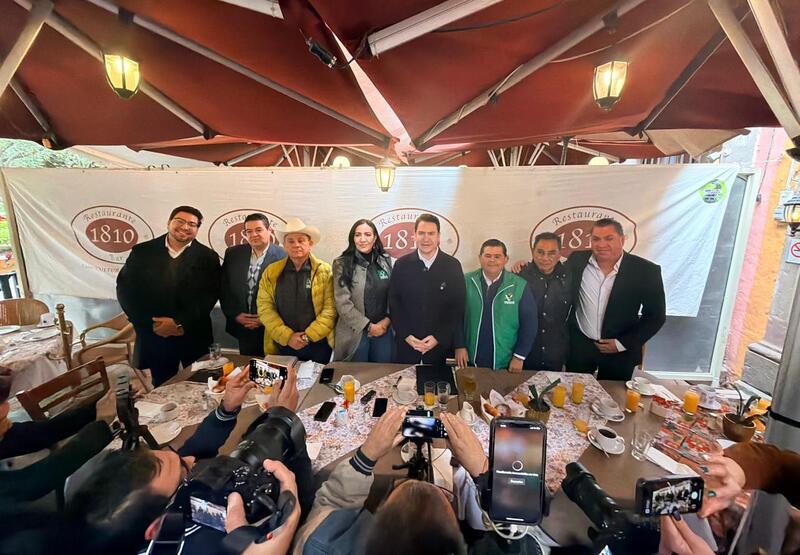 Astudillo incorpora a José Antonio Ortega Cerbón a las filas del Partido Verde en Querétaro Borrador automático