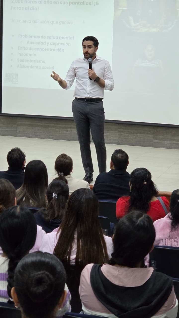 Educación, pilar para avanzar todas y todos: Agustín Dorantes