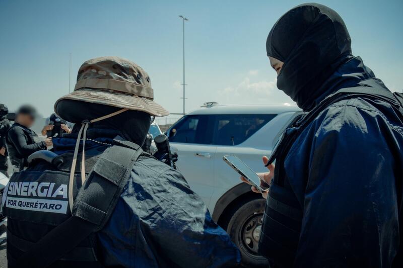 Operativo en El Marqués deja tres detenidos y decomiso de droga Operativo en El Marqués deja tres detenidos y decomiso de droga