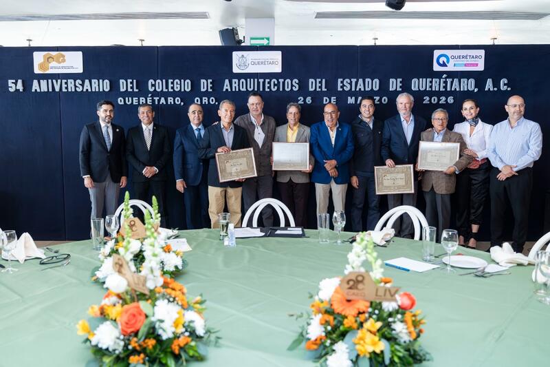 Toma protesta Gobernador al Consejo Directivo del Colegio de Arquitectos Borrador automático