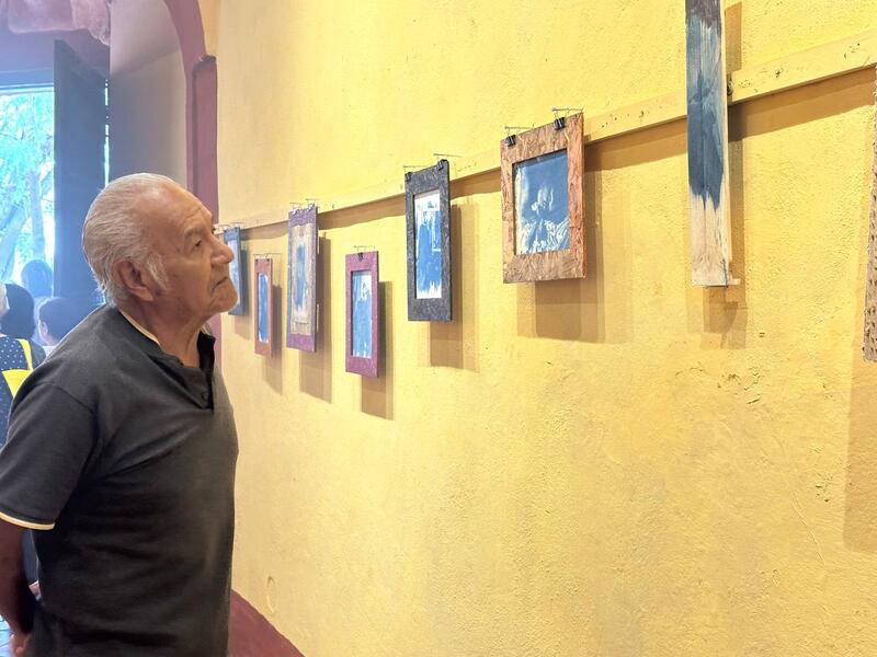 Inauguran en Casa del Faldón la exposición “Bleu/Reflejo de mujeres rotas” Borrador automático