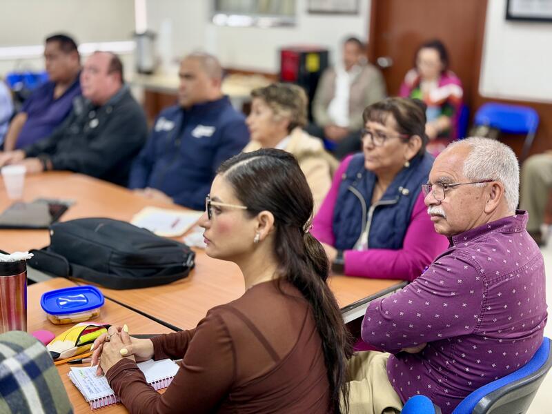 Participan 15 mil docentes de USEBEQ en Consejo Técnico Escolar
