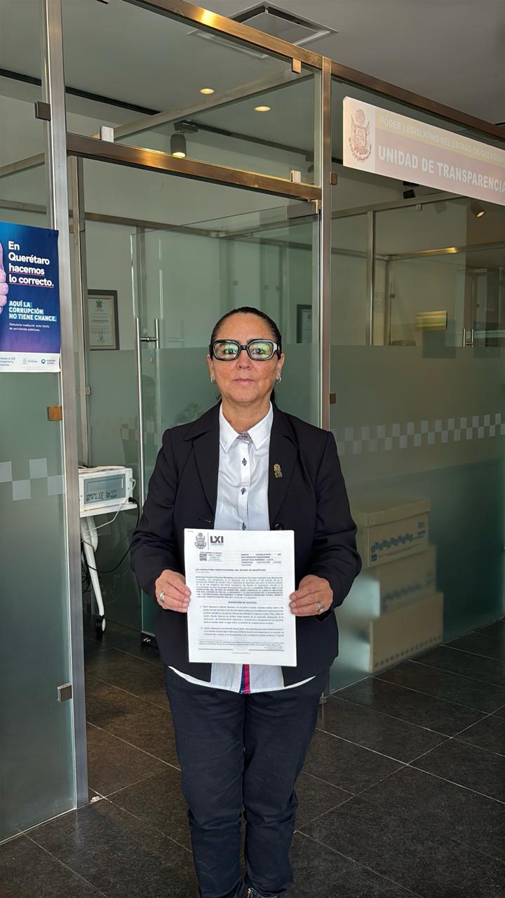 Propone Tere Calzada agregar una inscripción en Letras Doradas a la frase: “Ejército Mexicano: Patria, Honor y Lealtad”, en el Salón de Sesiones Propone Tere Calzada agregar una inscripción en Letras Doradas a la frase: “Ejército Mexicano: Patria, Honor y Lealtad”, en el Salón de Sesiones