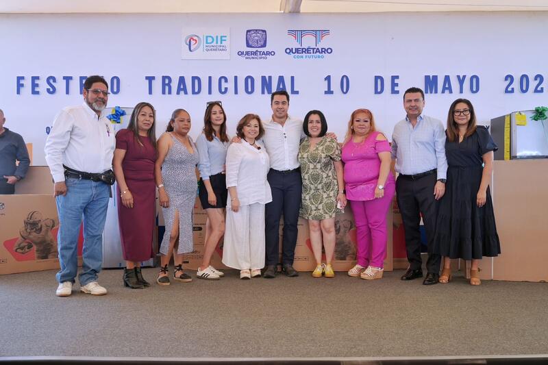 “Mamás trabajadoras hacen posible el mejor gobierno de Querétaro”: Felifer Macías