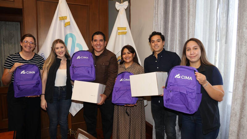 SEDIF recibe donativo de Gallos Blancos y CIMA para apoyar a niñas y niños en situación vulnerable Borrador automático