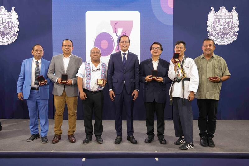 Corregidora reconoce a 13 ciudadanos con la Presea “Josefa Ortiz de Domínguez” en su 87 aniversario Borrador automático
