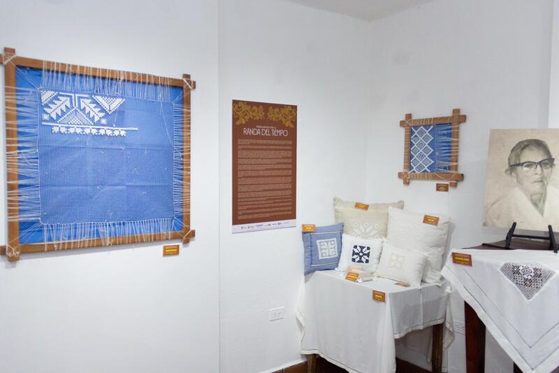 Inaugura Ana Paola López Birlain exposición “Reencuentro con la randa del tiempo” en Jalpan Borrador automático