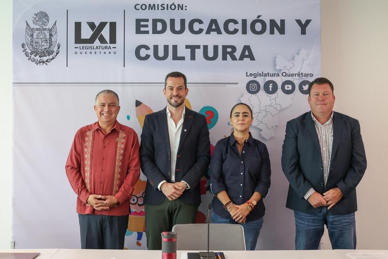Aprueban reforma para fortalecer participación de padres en educación de Querétaro Borrador automático