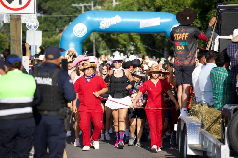 FestiVaqueRun reúne a cerca de 7 mil personas en San Juan del Río Borrador automático