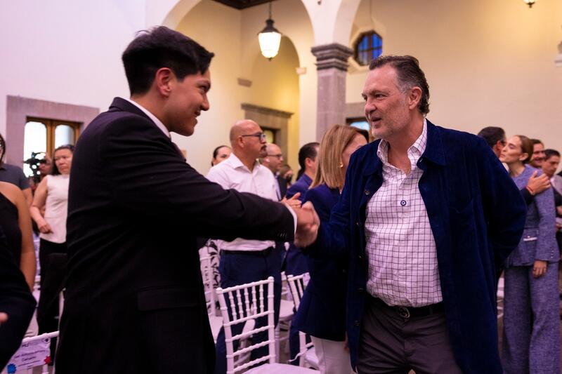 Reconoce Gobierno de Querétaro a jóvenes que construyen el presente y futuro de la entidad Borrador automático