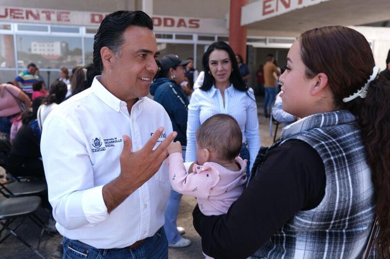 Luis Nava destaca alianza entre sociedad y gobierno para apoyar a familias de Ezequiel Montes Borrador automático